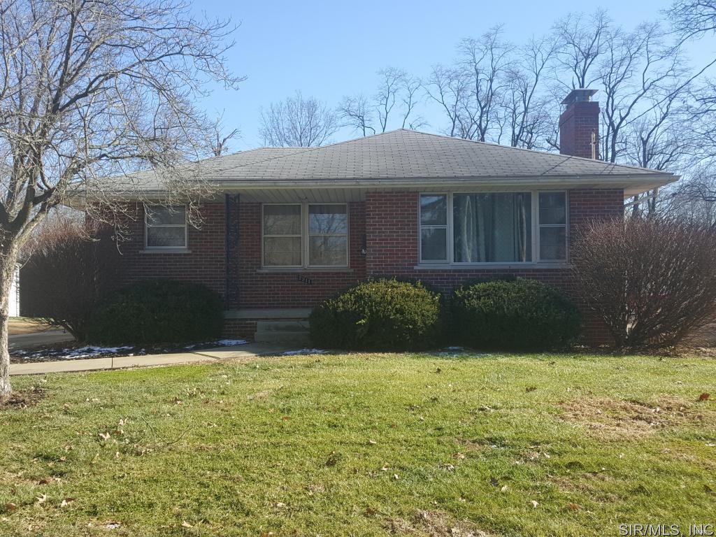 2211 State Street Alton, IL 62002 - Photo 1 of 20