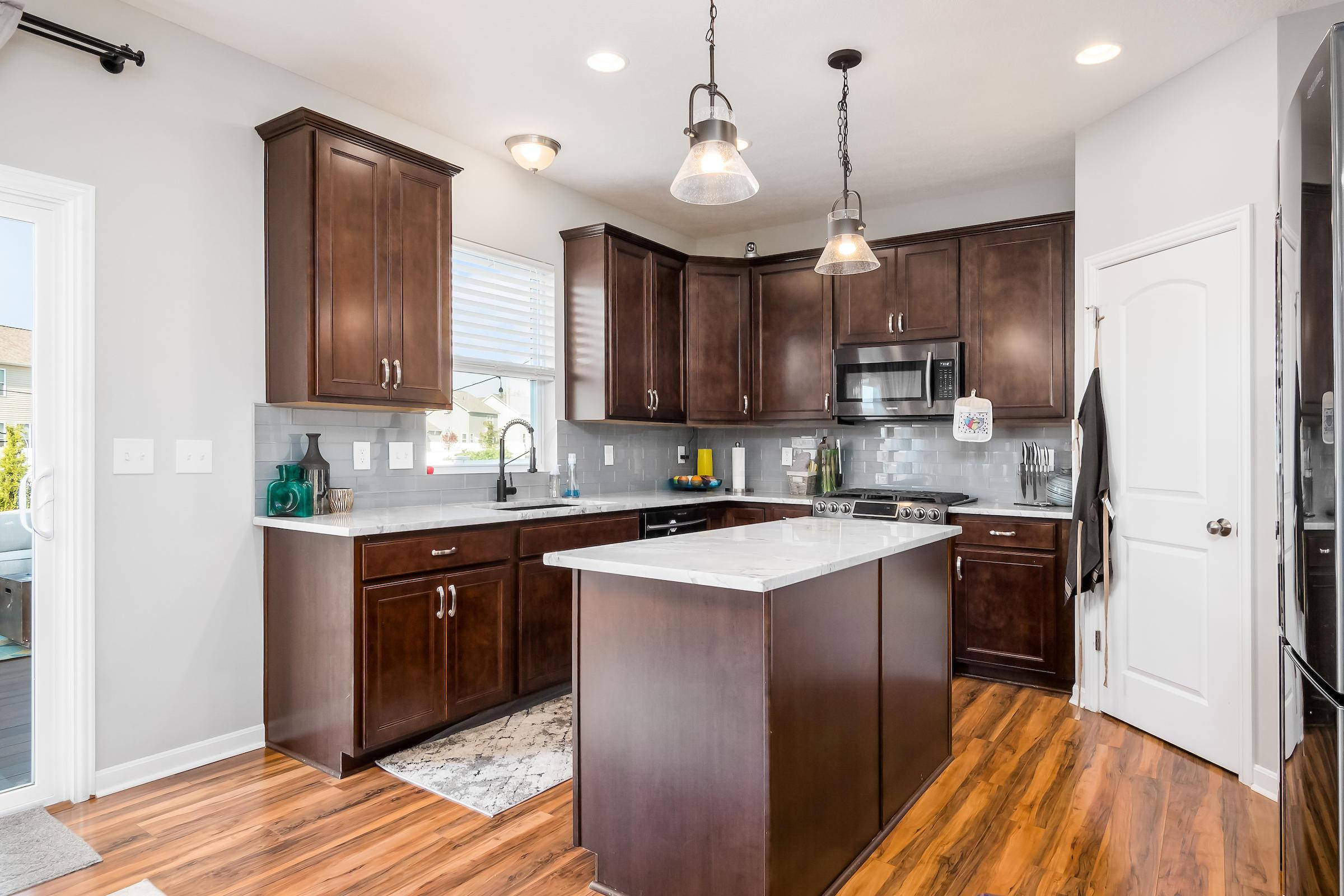 4905 Farview Road Columbus, OH 43231 - Photo 5 of 34 Gallery Image 5