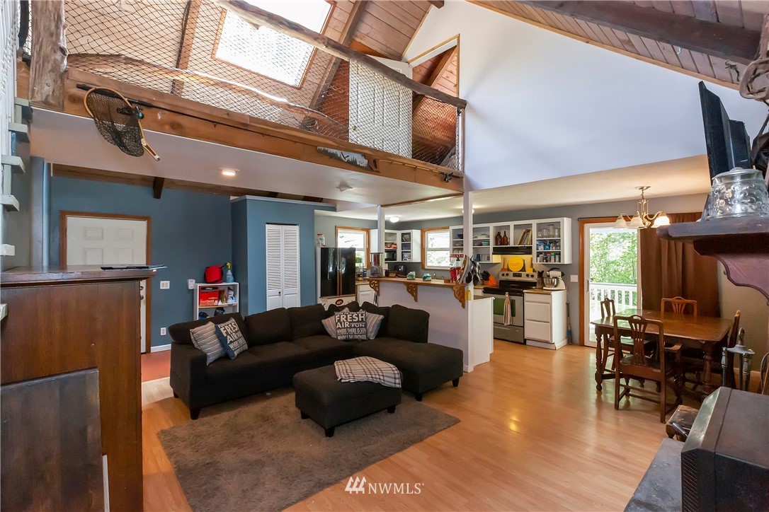 121 Northeast River Road Tahuya, WA 98588 - Photo 11 of 40 Gallery Image 11
