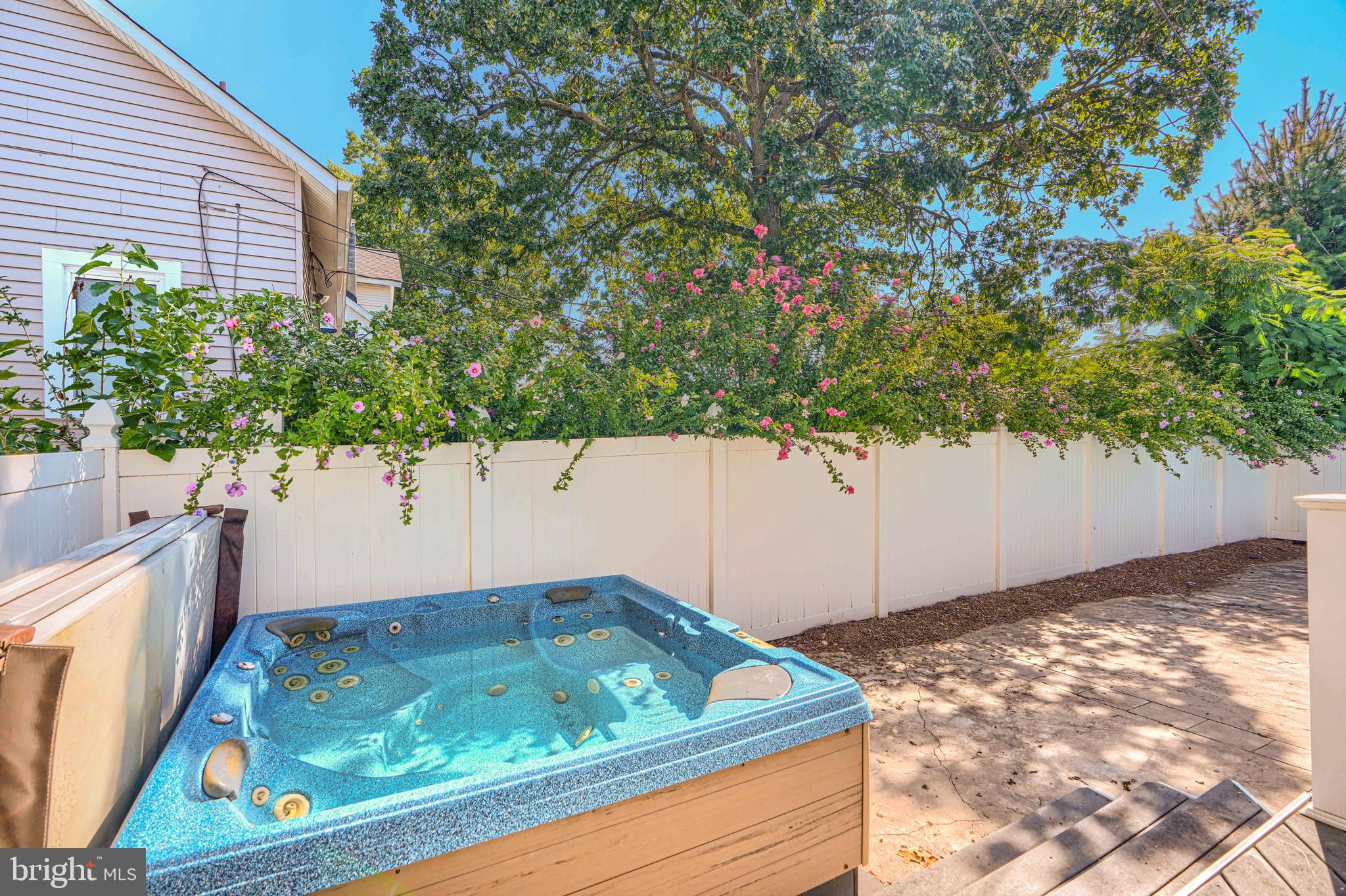 4215 Harcourt Road Baltimore, MD 21214 - Photo 65 of 81 Hot tub