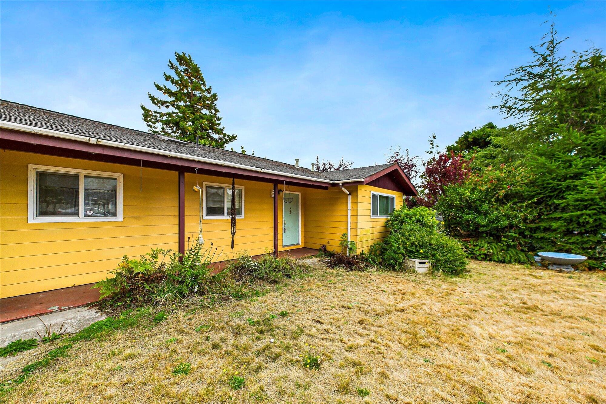 1776 Golf Course Road Bayside, CA 95524 - Photo 4 of 50