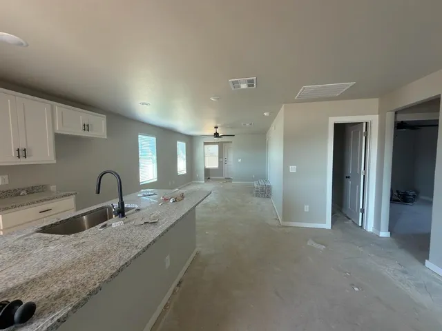 $2,750 | 427 Colorado Street, Abilene, TX 79601