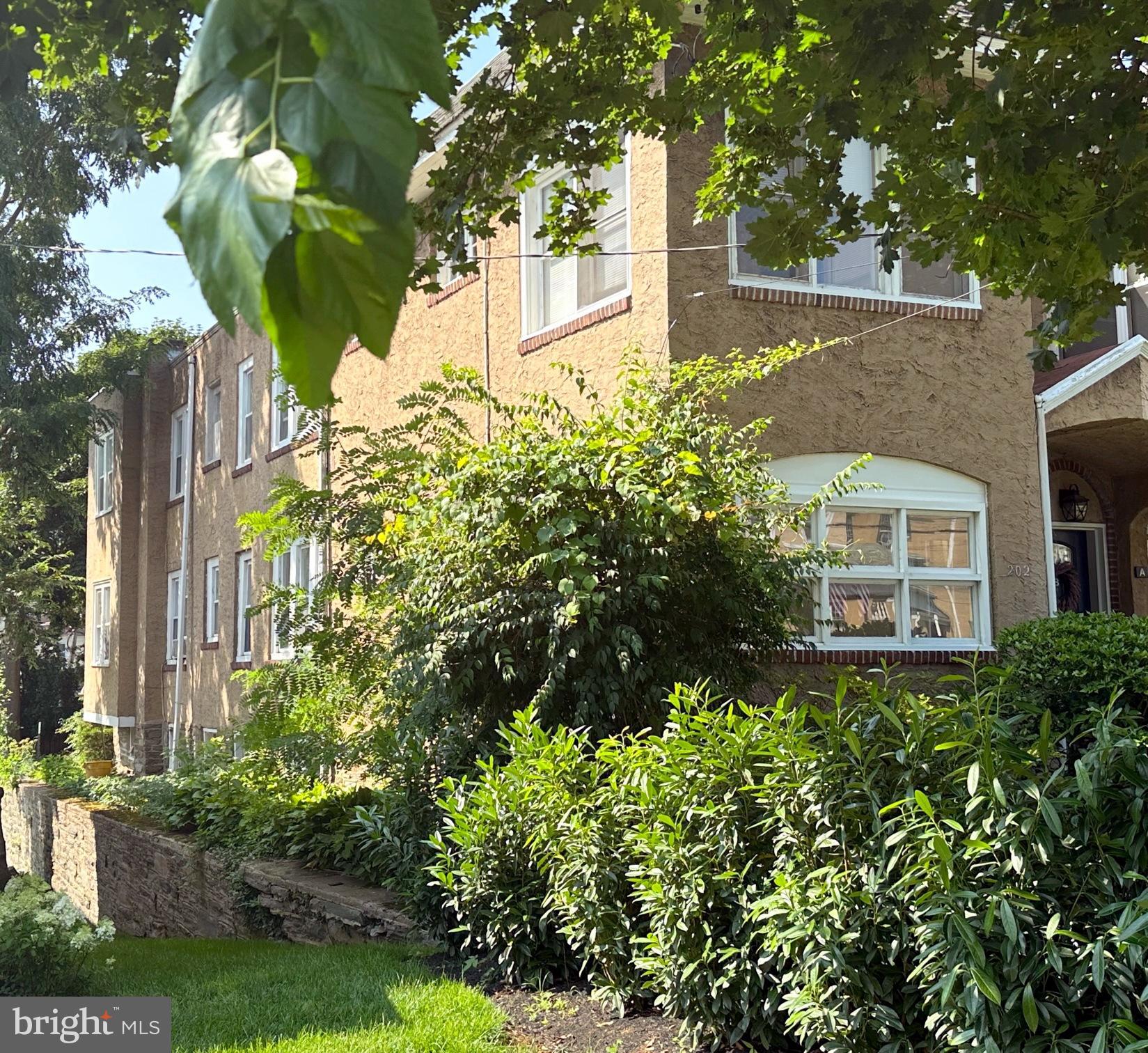 206 West Wayne Avenue Wayne, PA 19087 - Photo 2 of 5