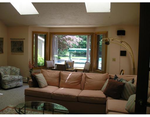 4 Robin Road North Reading, MA 01864 - Photo 6 of 10 Gallery Image 6