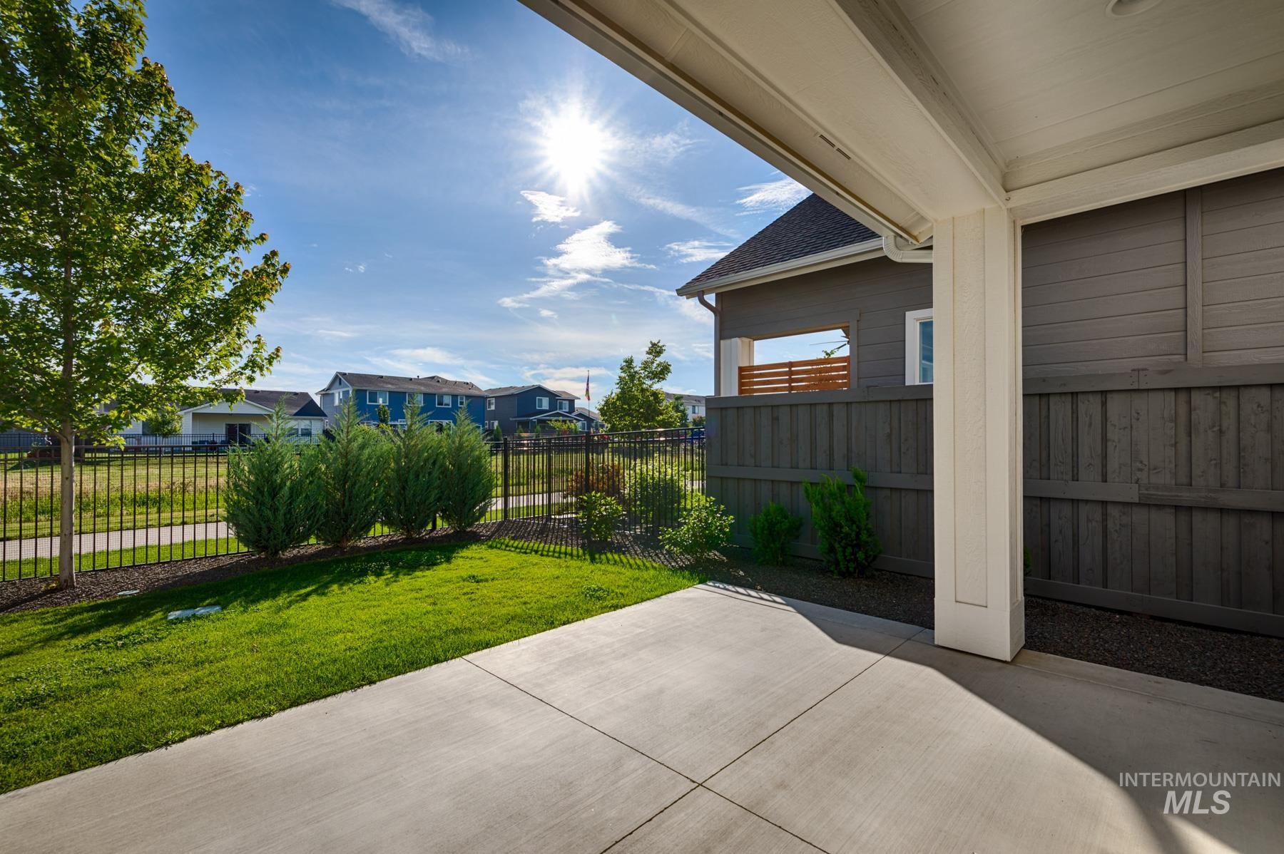 6216 South Wayland Way Meridian, ID 83642 - Photo 31 of 38 Covered patio with concrete surface