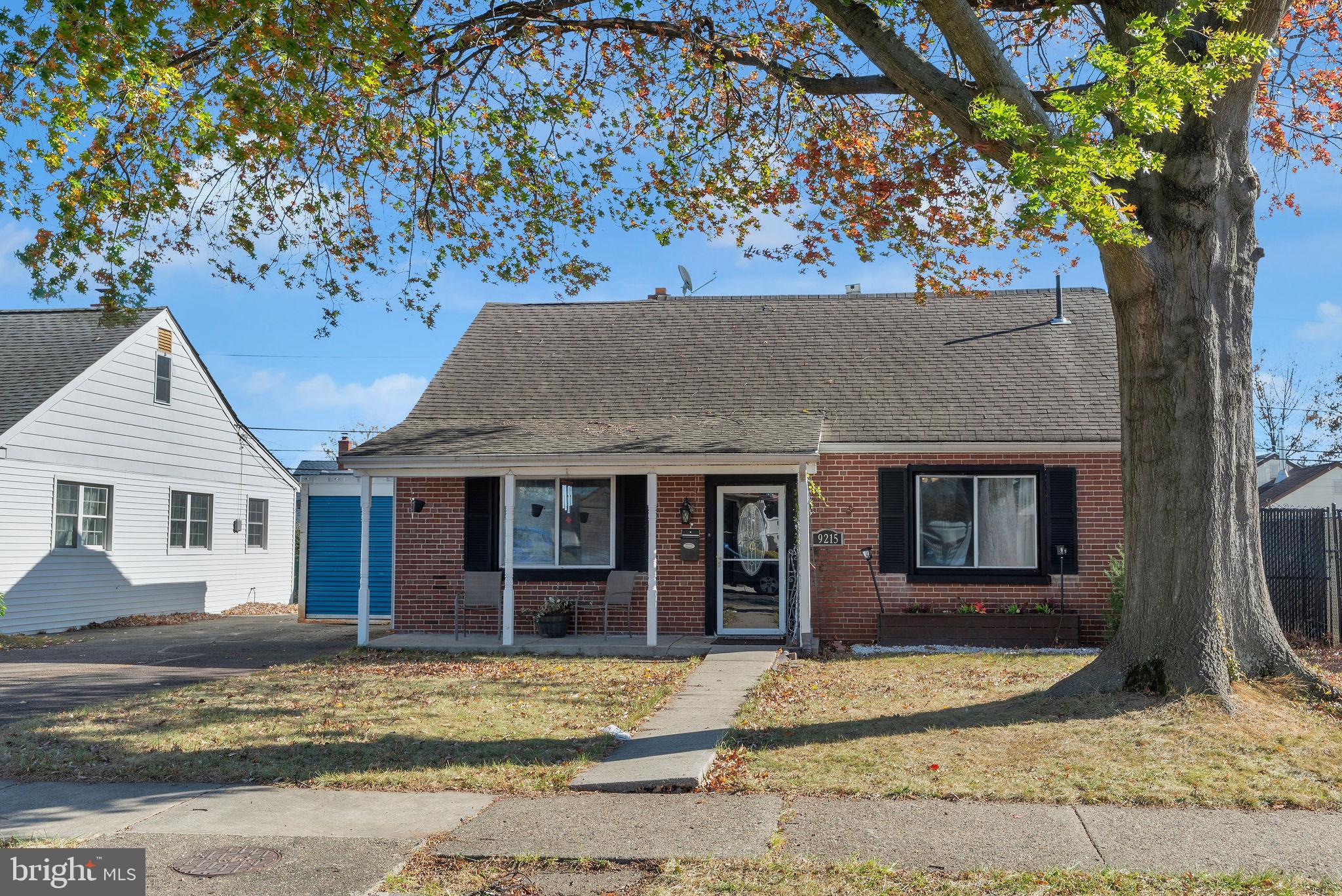 9215 Exeter Road Philadelphia, PA 19114 - Photo 3 of 24 Gallery Image 3