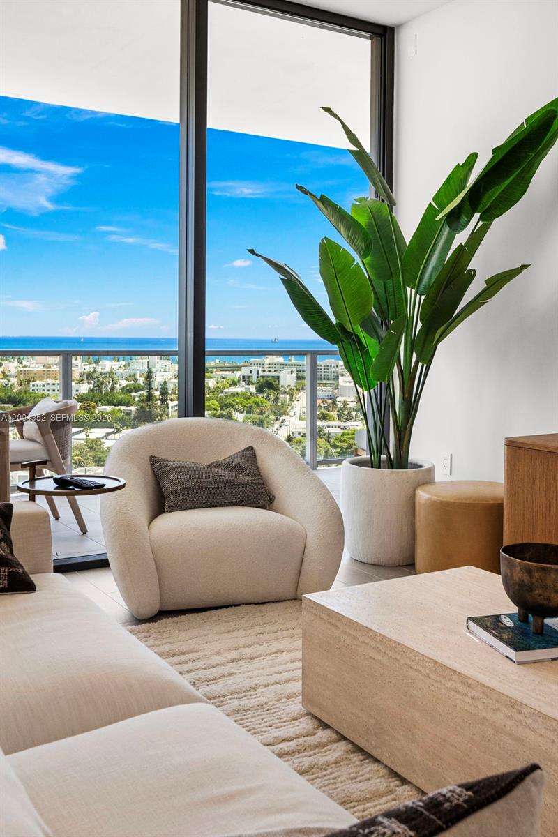 500 Alton Road, Unit 1707 Miami Beach, FL 33139 - Photo 4 of 52 Gallery Image 4