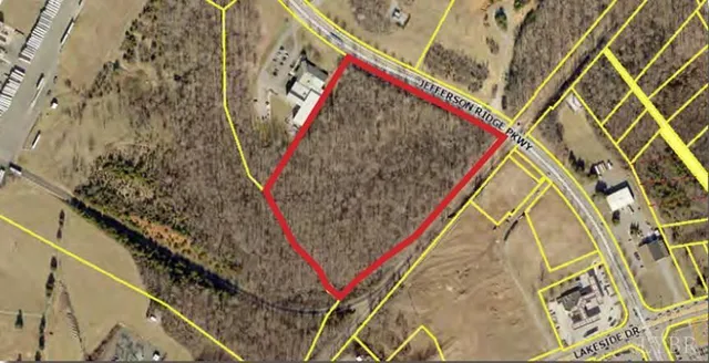 $576,000 | 200 Jefferson Ridge Parkway, Lynchburg, VA 24501