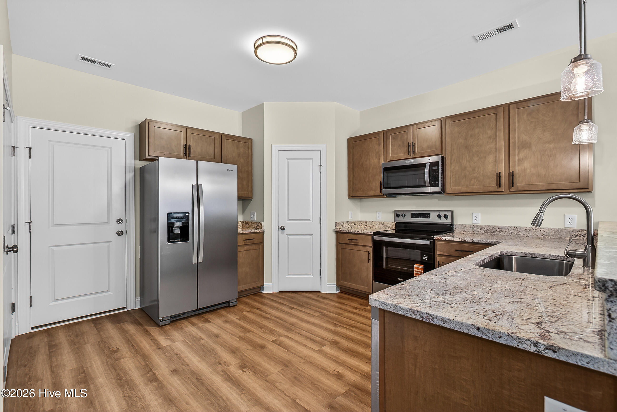 195 Briarneck Road Jacksonville, NC 28540 - Photo 11 of 35 10