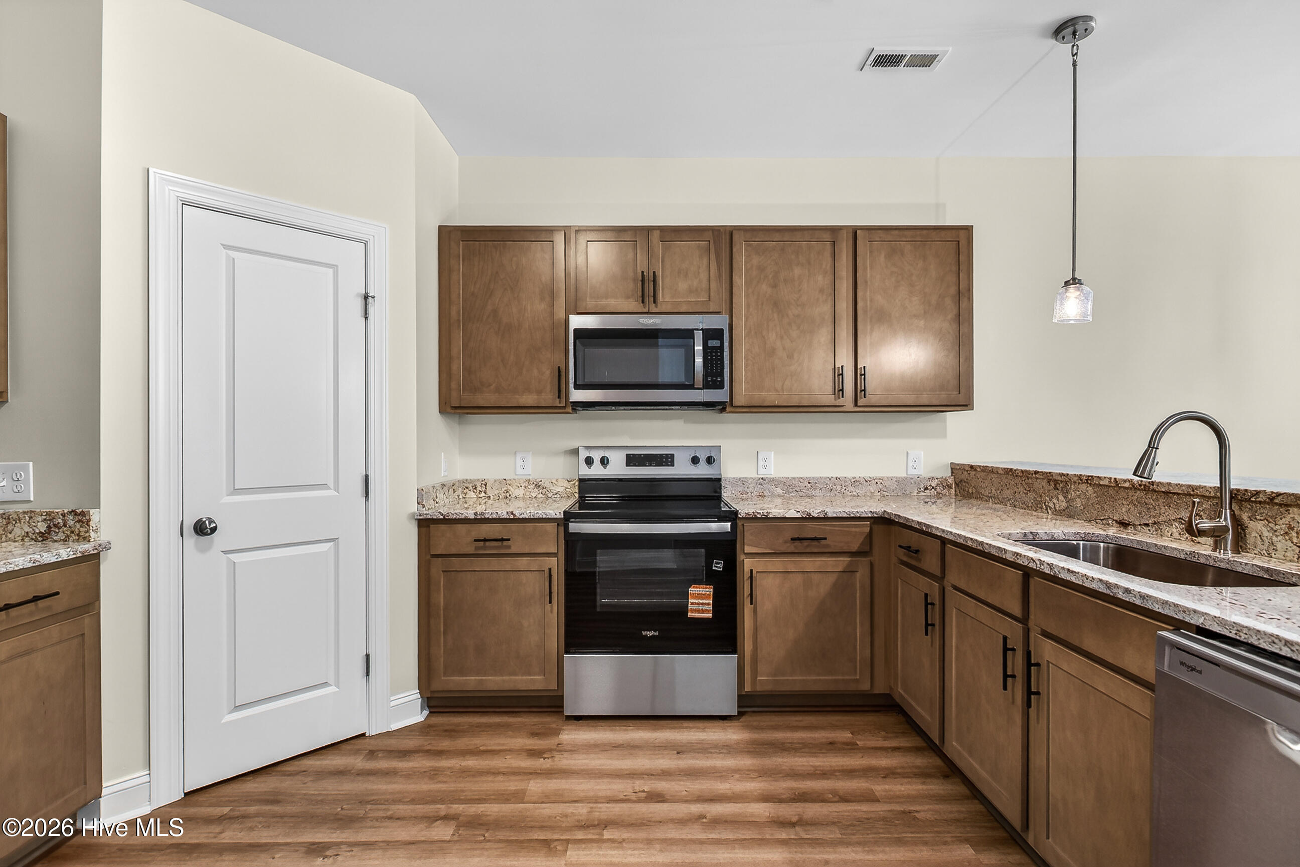 195 Briarneck Road Jacksonville, NC 28540 - Photo 13 of 35 12