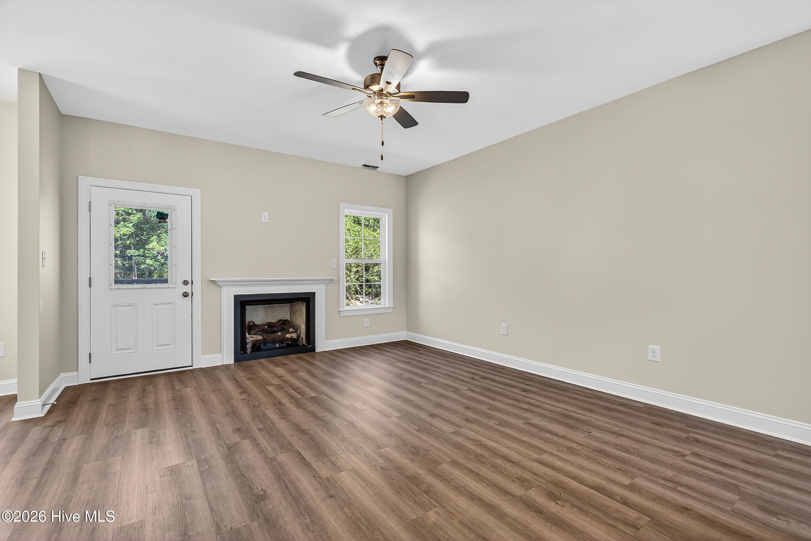 195 Briarneck Road Jacksonville, NC 28540 - Photo 7 of 35 06
