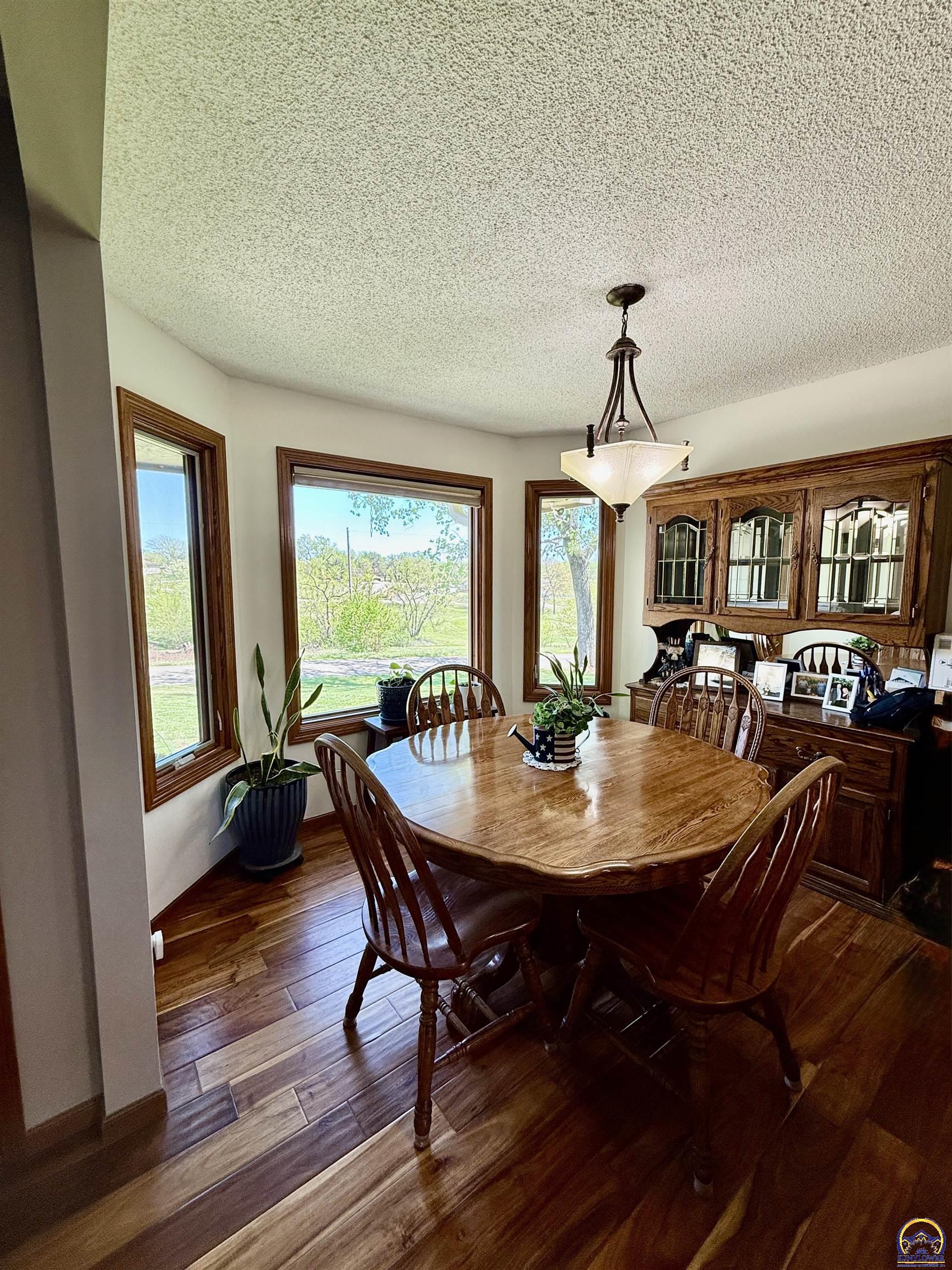 6506 Crescent Rim Drive Ozawkie, KS 66070 - Photo 13 of 72