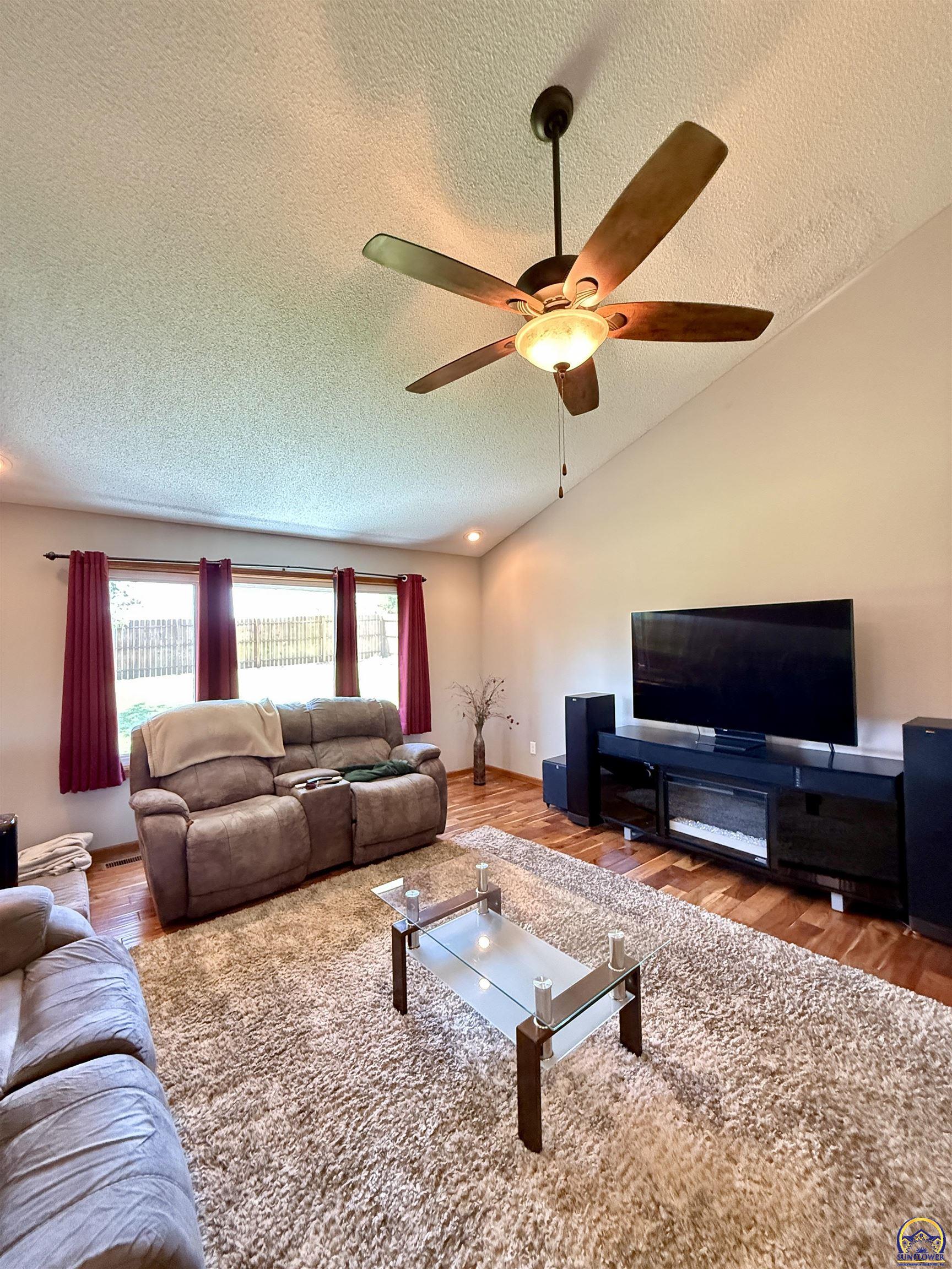 6506 Crescent Rim Drive Ozawkie, KS 66070 - Photo 16 of 72