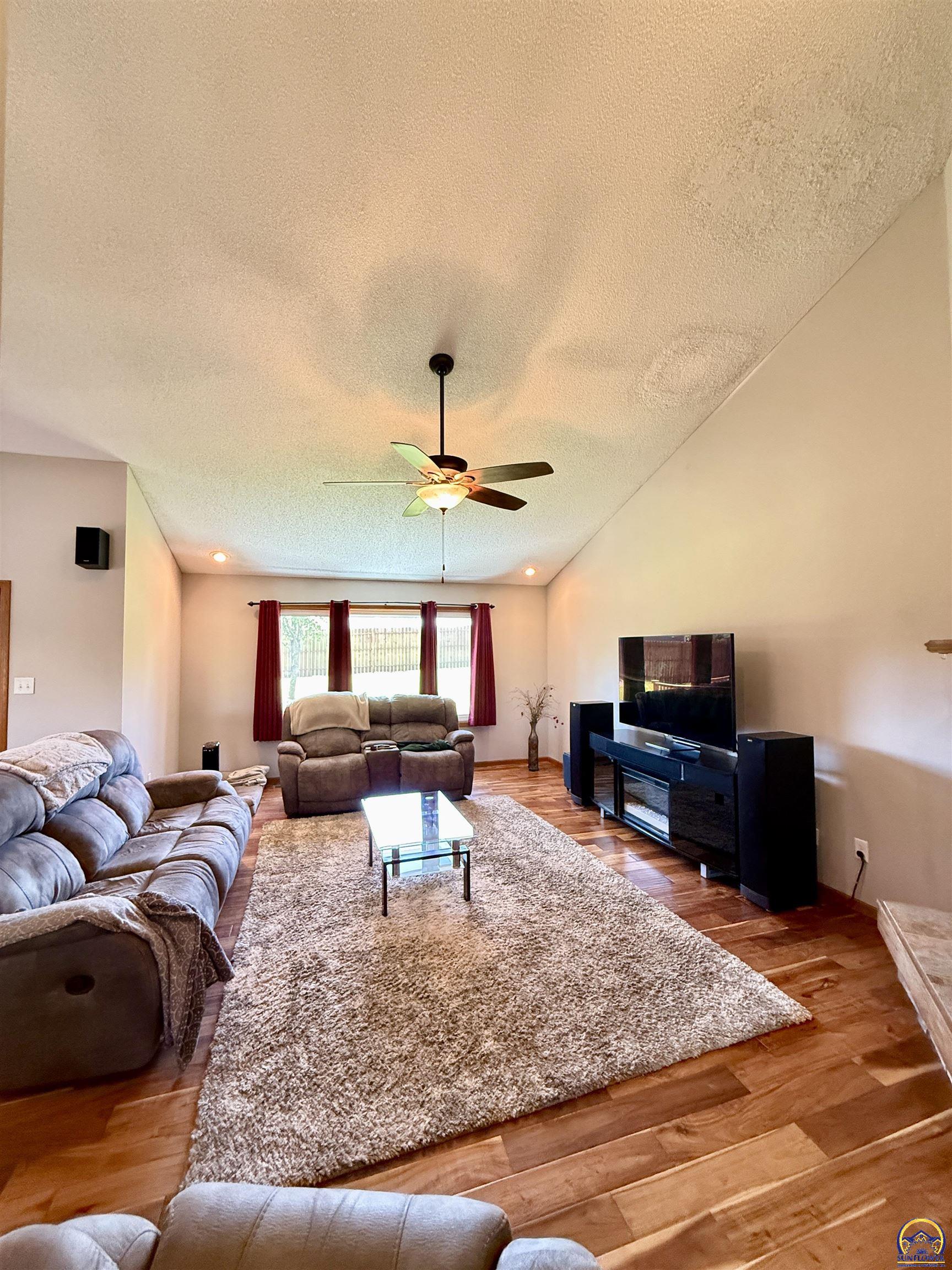 6506 Crescent Rim Drive Ozawkie, KS 66070 - Photo 17 of 72