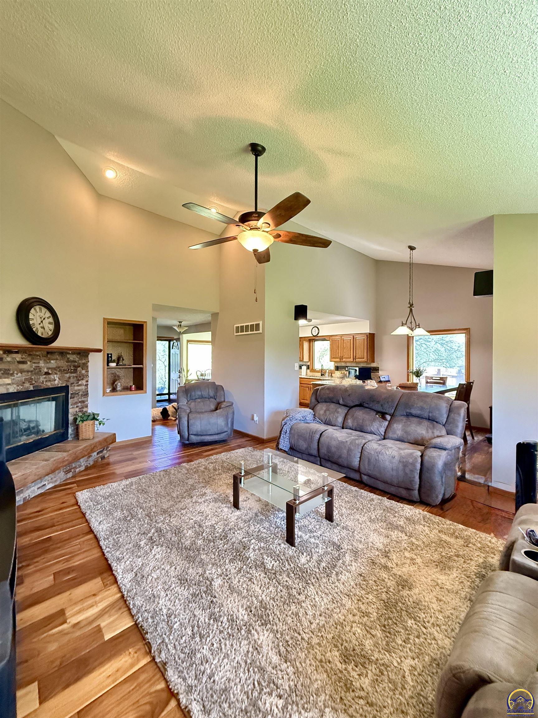 6506 Crescent Rim Drive Ozawkie, KS 66070 - Photo 18 of 72