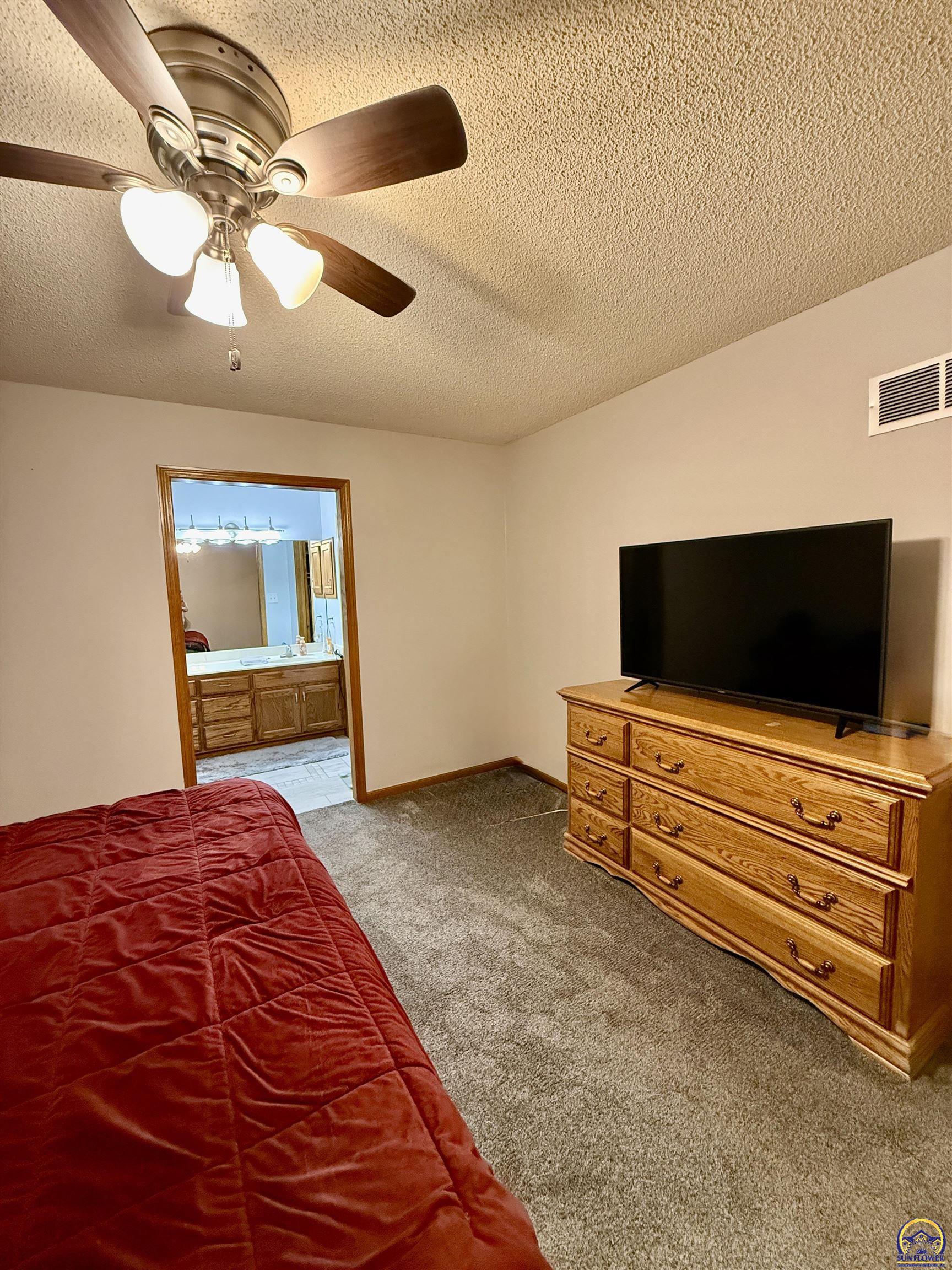 6506 Crescent Rim Drive Ozawkie, KS 66070 - Photo 24 of 72