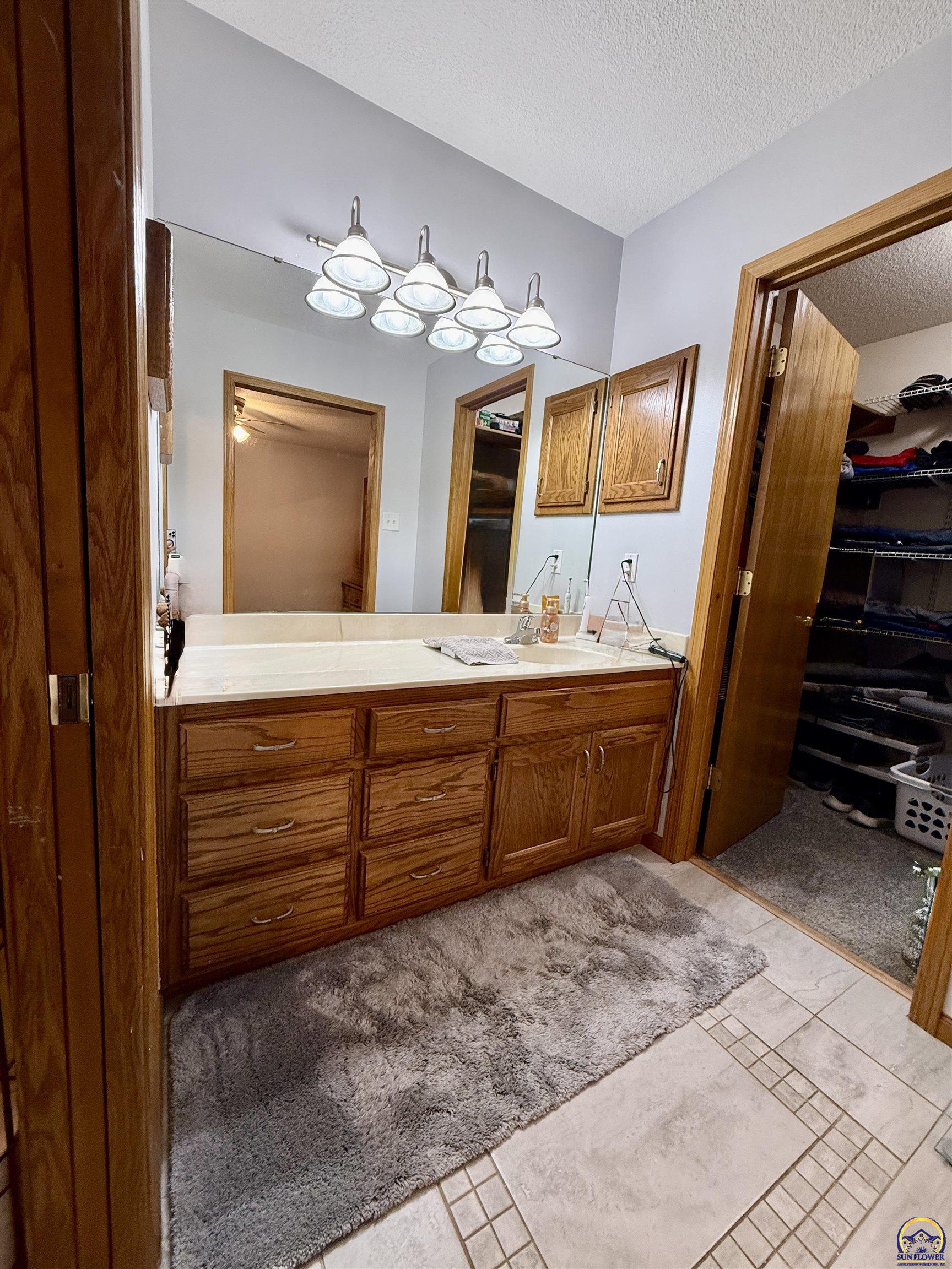 6506 Crescent Rim Drive Ozawkie, KS 66070 - Photo 25 of 72