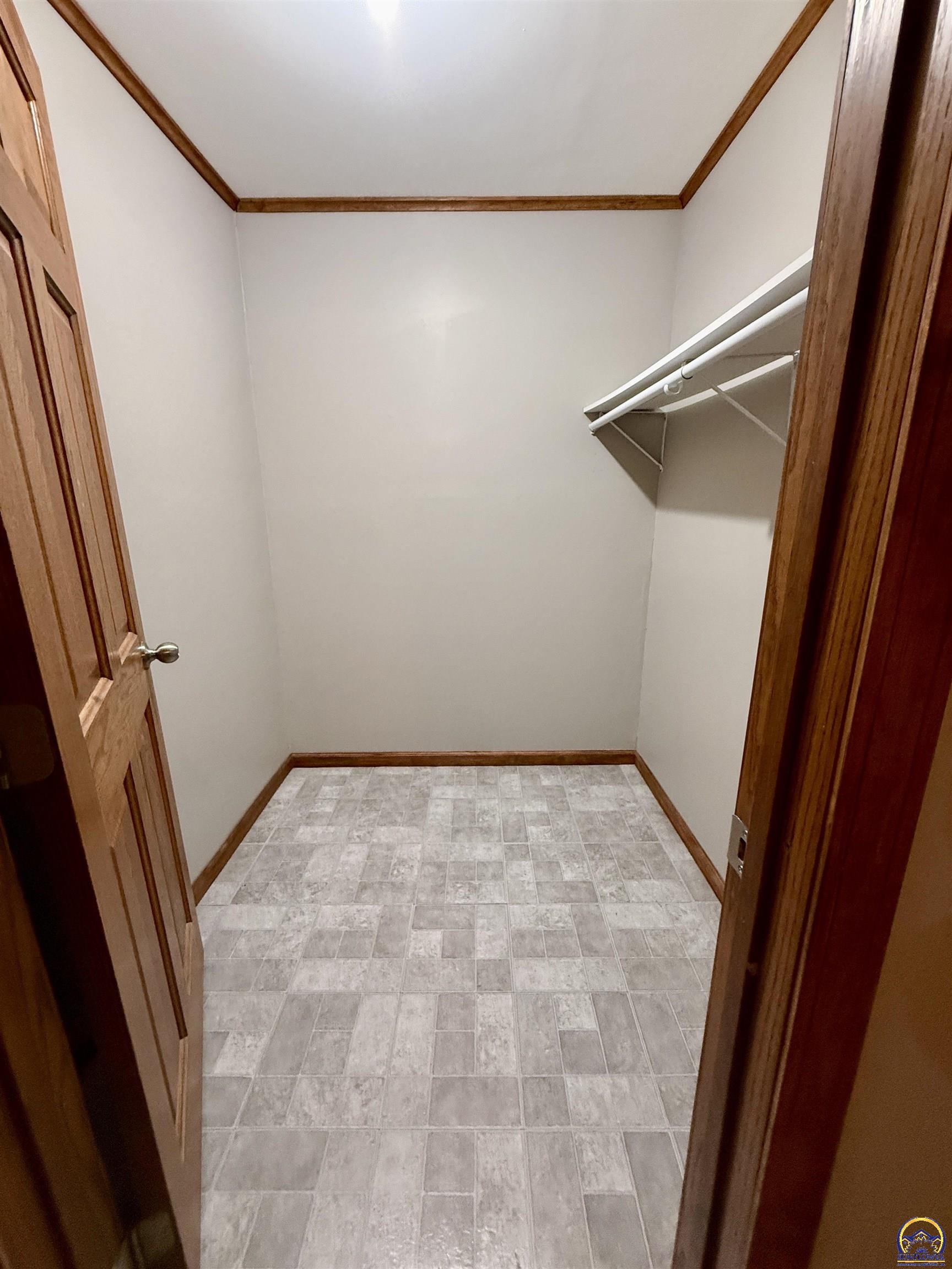 6506 Crescent Rim Drive Ozawkie, KS 66070 - Photo 35 of 72