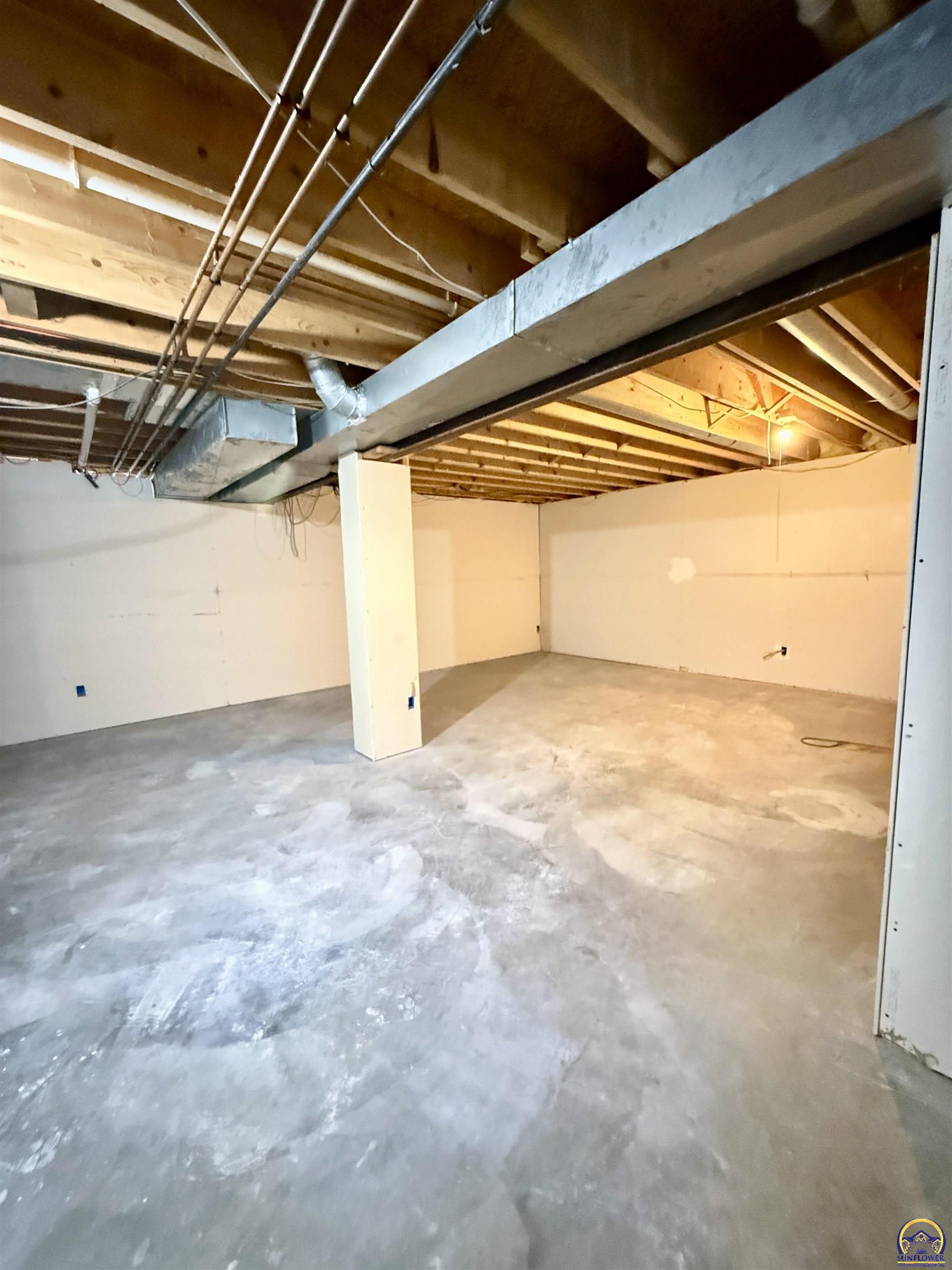 6506 Crescent Rim Drive Ozawkie, KS 66070 - Photo 39 of 72