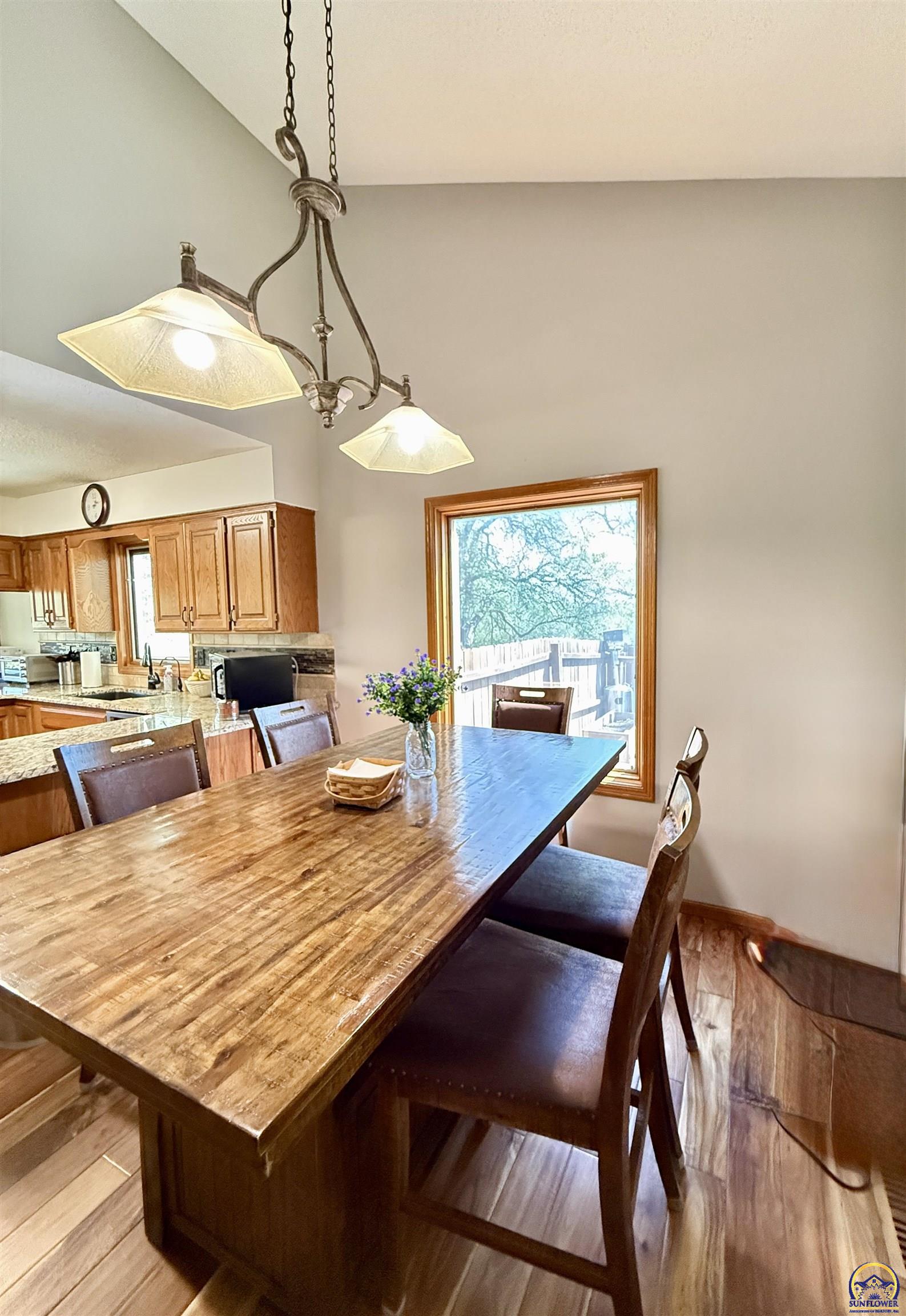 6506 Crescent Rim Drive Ozawkie, KS 66070 - Photo 10 of 72