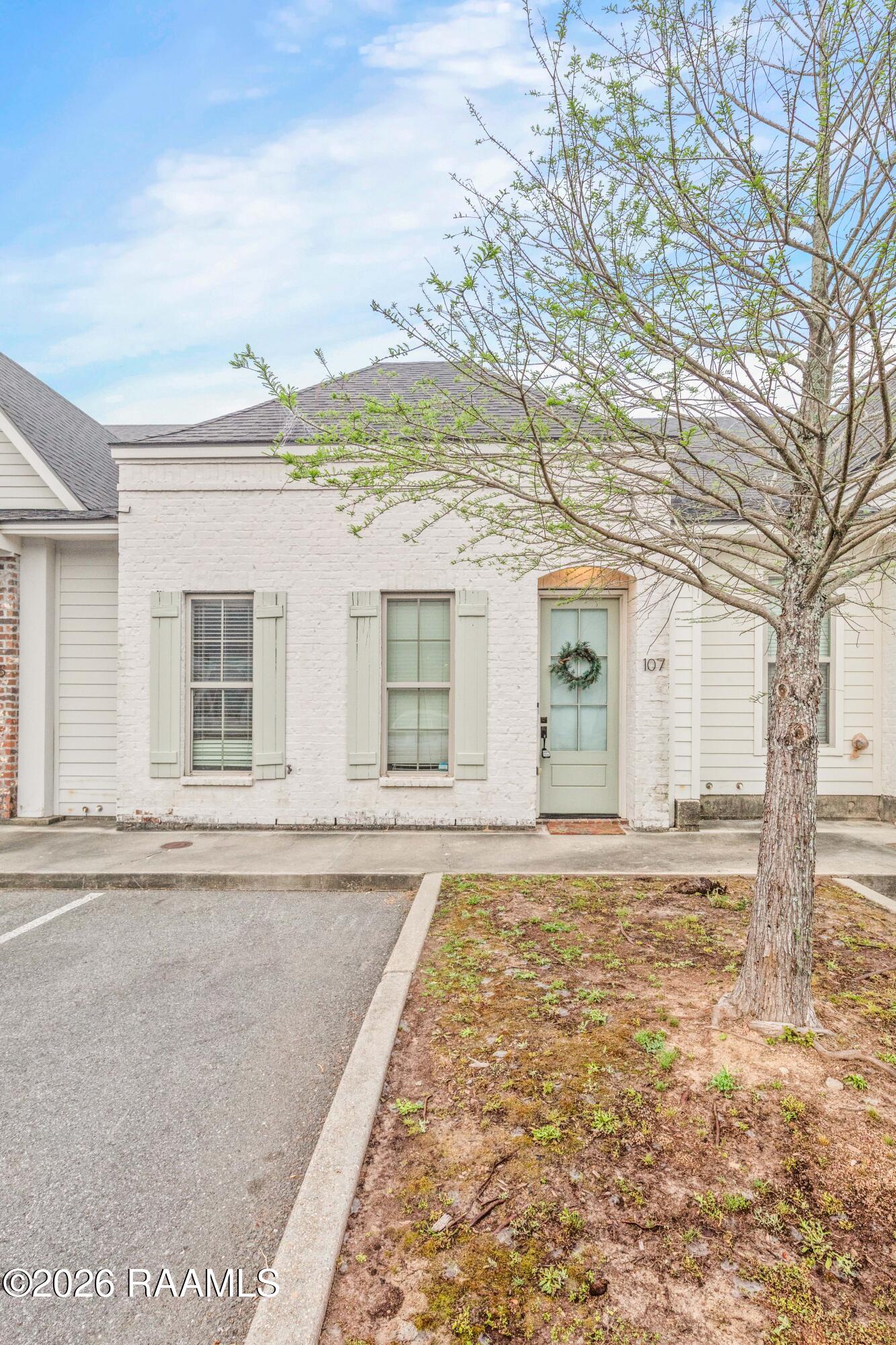 107 Rue Argenteuil Lafayette, LA 70506 - Photo 3 of 36 107RueArgenteuil-2