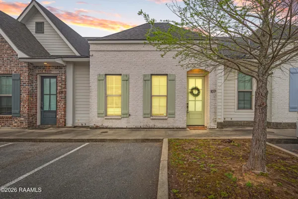 $1,900 | 107 Rue Argenteuil, Lafayette, LA 70506