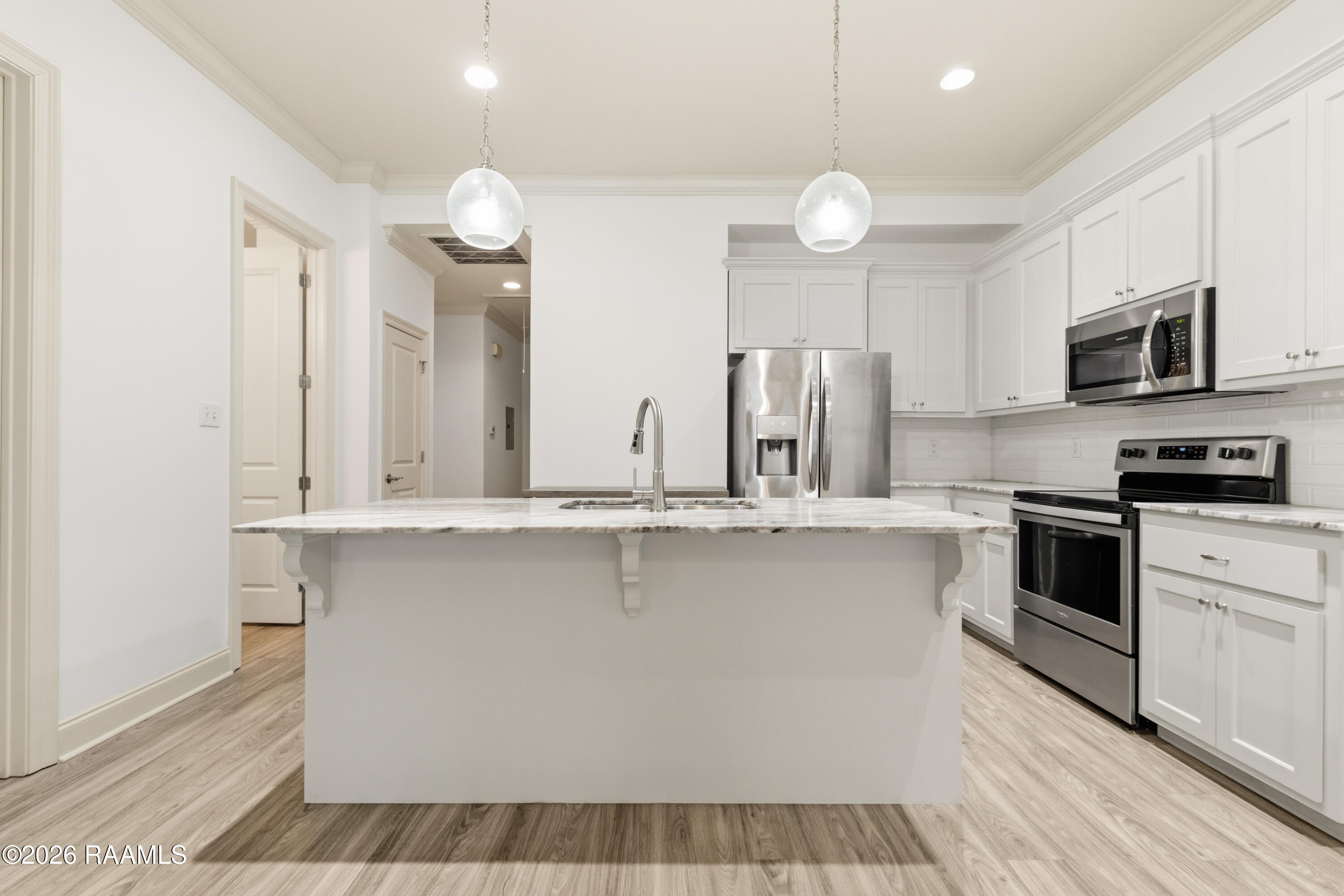 107 Rue Argenteuil Lafayette, LA 70506 - Photo 10 of 36 107RueArgenteuil-19