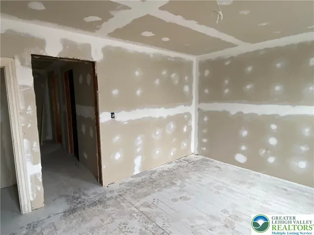 $70,000 | 125 Carbon Street, Minersville, PA 17954