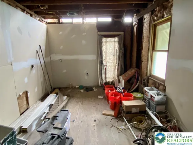 $70,000 | 125 Carbon Street, Minersville, PA 17954