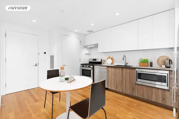 $4,200 | 247 North 7th Street, Unit 2 410 | Williamsburg