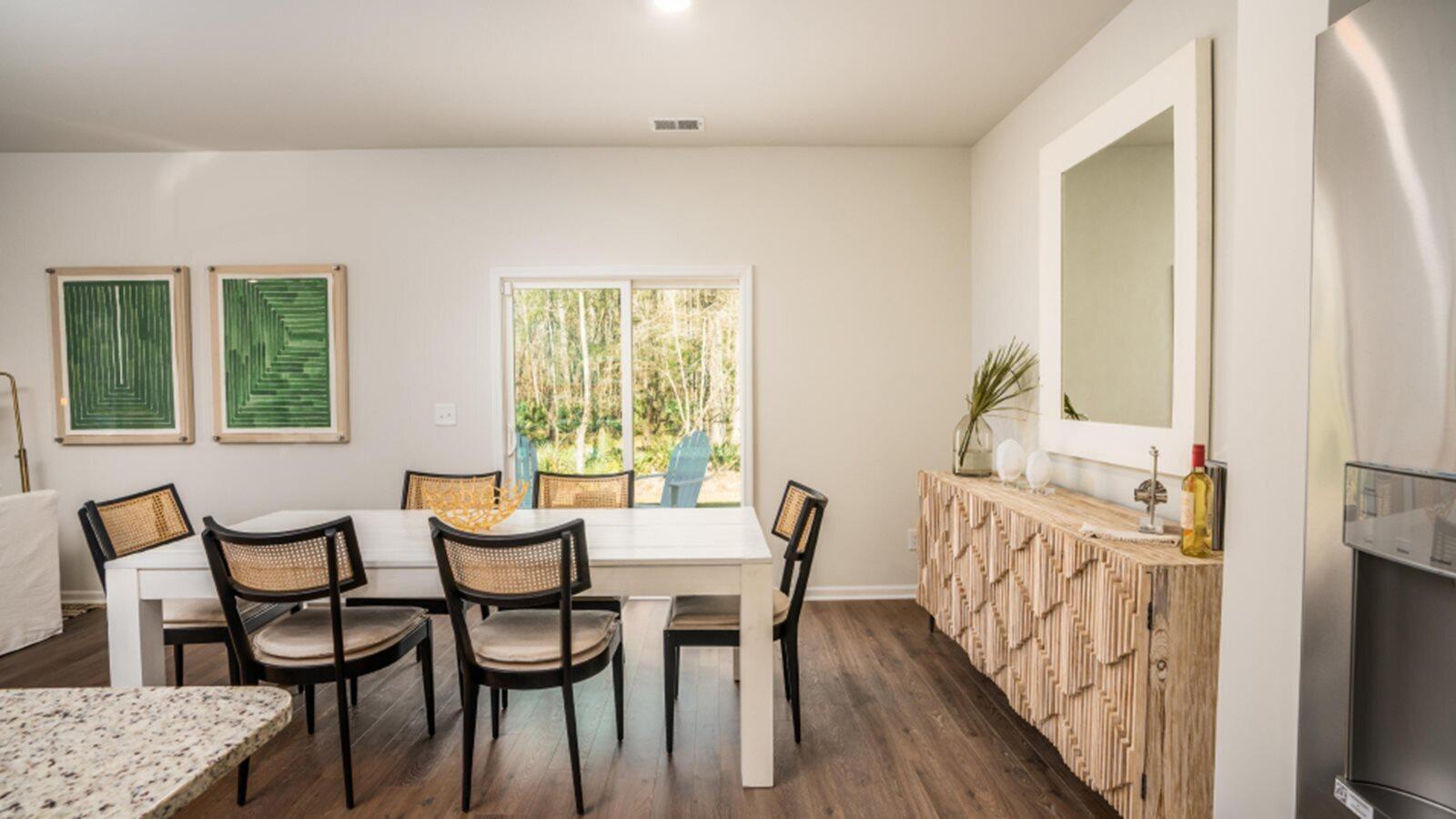 606 Quiet Valley Road Summerville, SC 29486 - Photo 6 of 19 dining 2