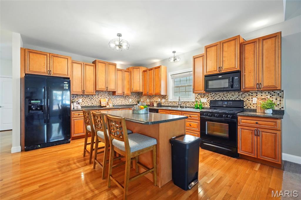 5703 Parc Ridge Way St. Louis, MO 63139 - Photo 10 of 34