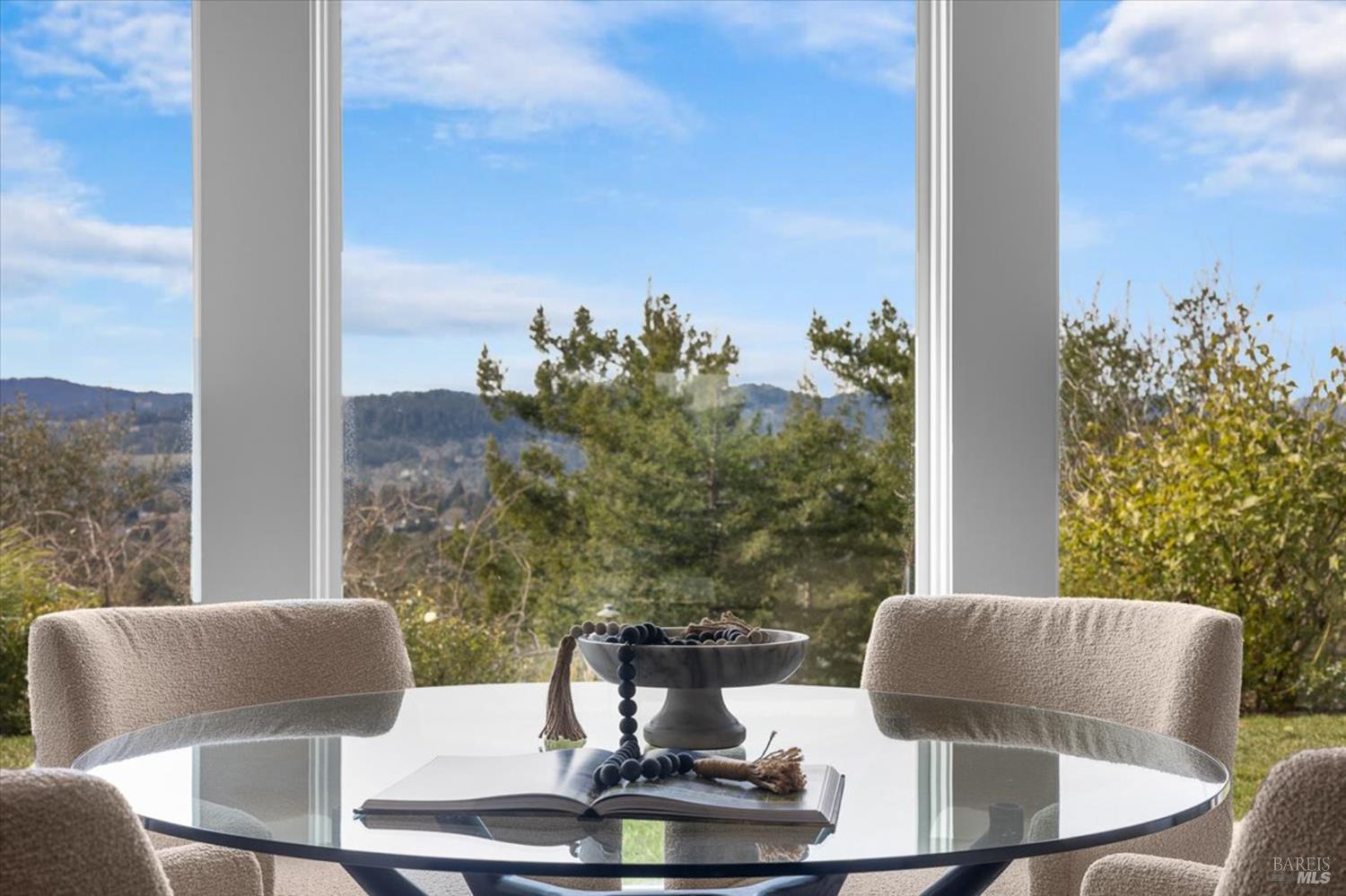 775 Benjamin Way Healdsburg, CA 95448 - Photo 42 of 96 a view of balcony and patio