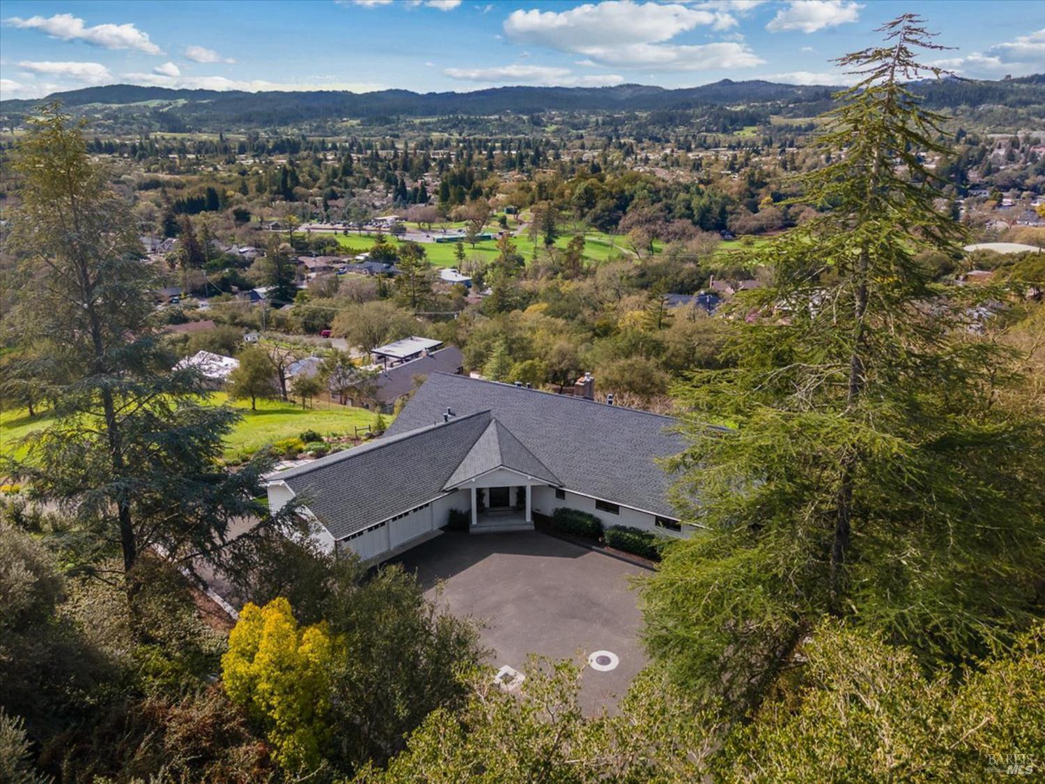 775 Benjamin Way Healdsburg, CA 95448 - Photo 85 of 96 an aerial view of a house with a garden