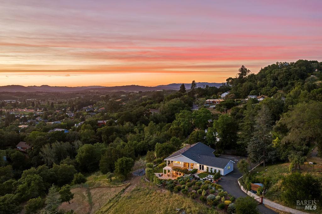 775 Benjamin Way Healdsburg, CA 95448 - Photo 87 of 96 an aerial view of a house with mountain view