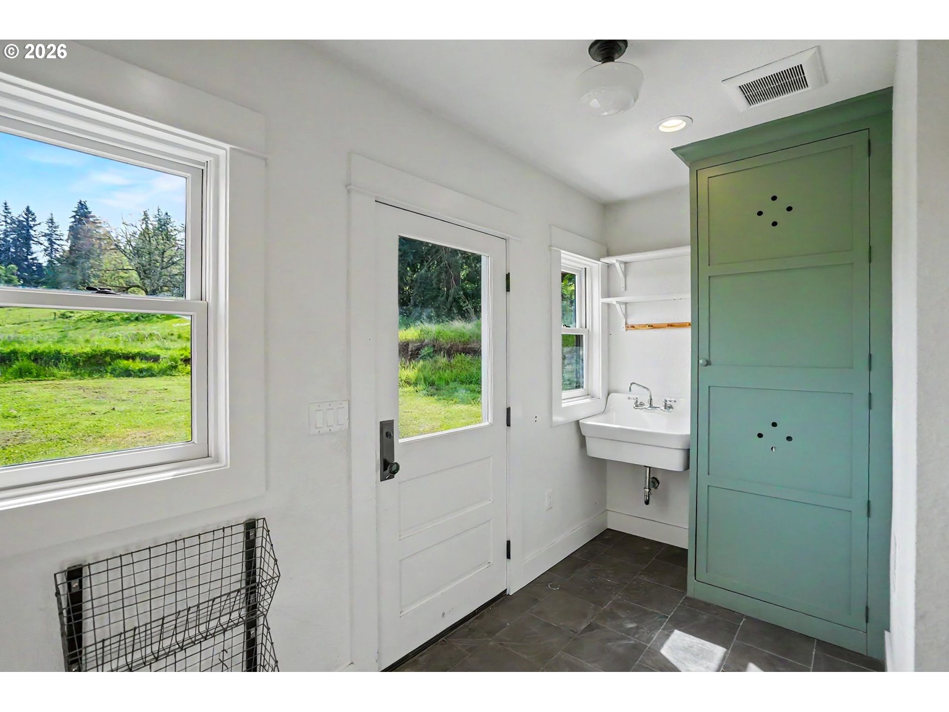 17135 Herigstad Road Northeast Silverton, OR 97381 - Photo 35 of 48 a bathroom with a sink a toilet and a shower