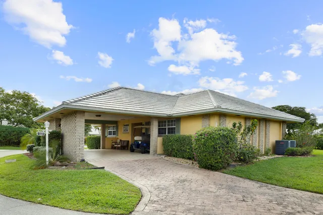 $527,000 | 343 Yorktowne Circle, Atlantis, FL 33462