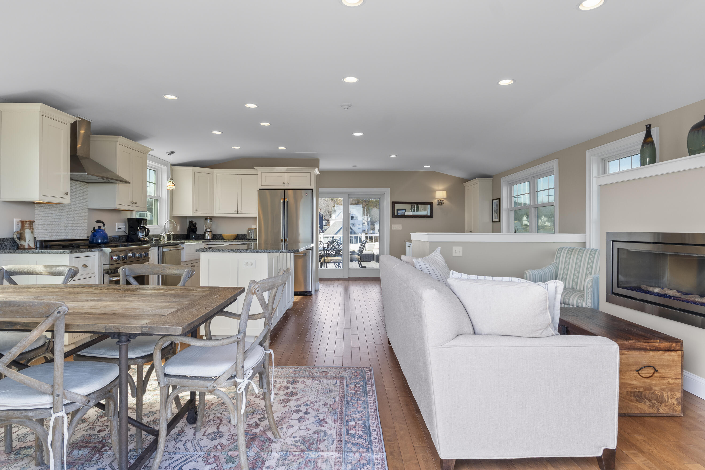 115 Perkins Cove Road Ogunquit, ME 03907 - Photo 10 of 72