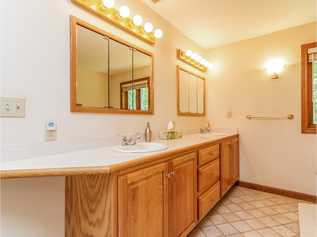 15 Turtle Rock Road Windham, NH 03087 - Photo 19 of 29