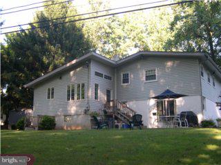 62 Pennlyn Road Churchville, PA 18966 - Photo 2 of 5 Gallery Image 2