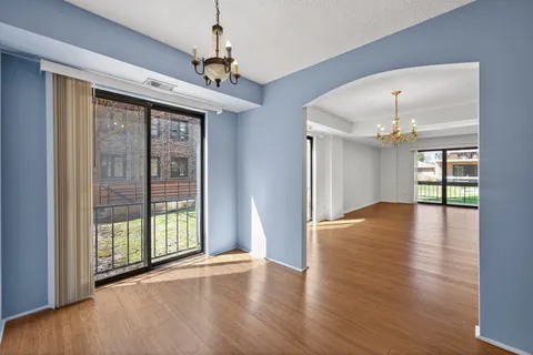 $399,900 | 1020 North Harlem Avenue, Unit 1E, River Forest, IL 60305