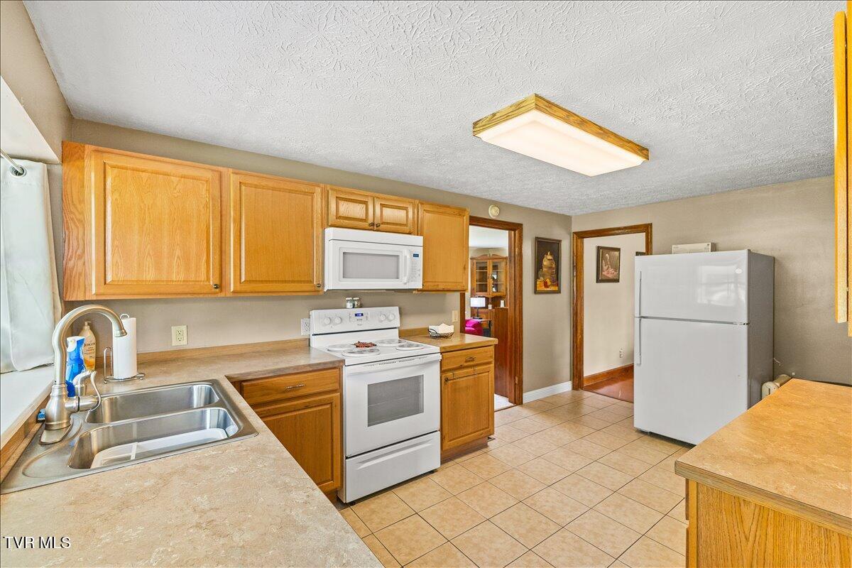 7275 Erwin Highway Chuckey, TN 37641 - Photo 28 of 43 31-128A1581