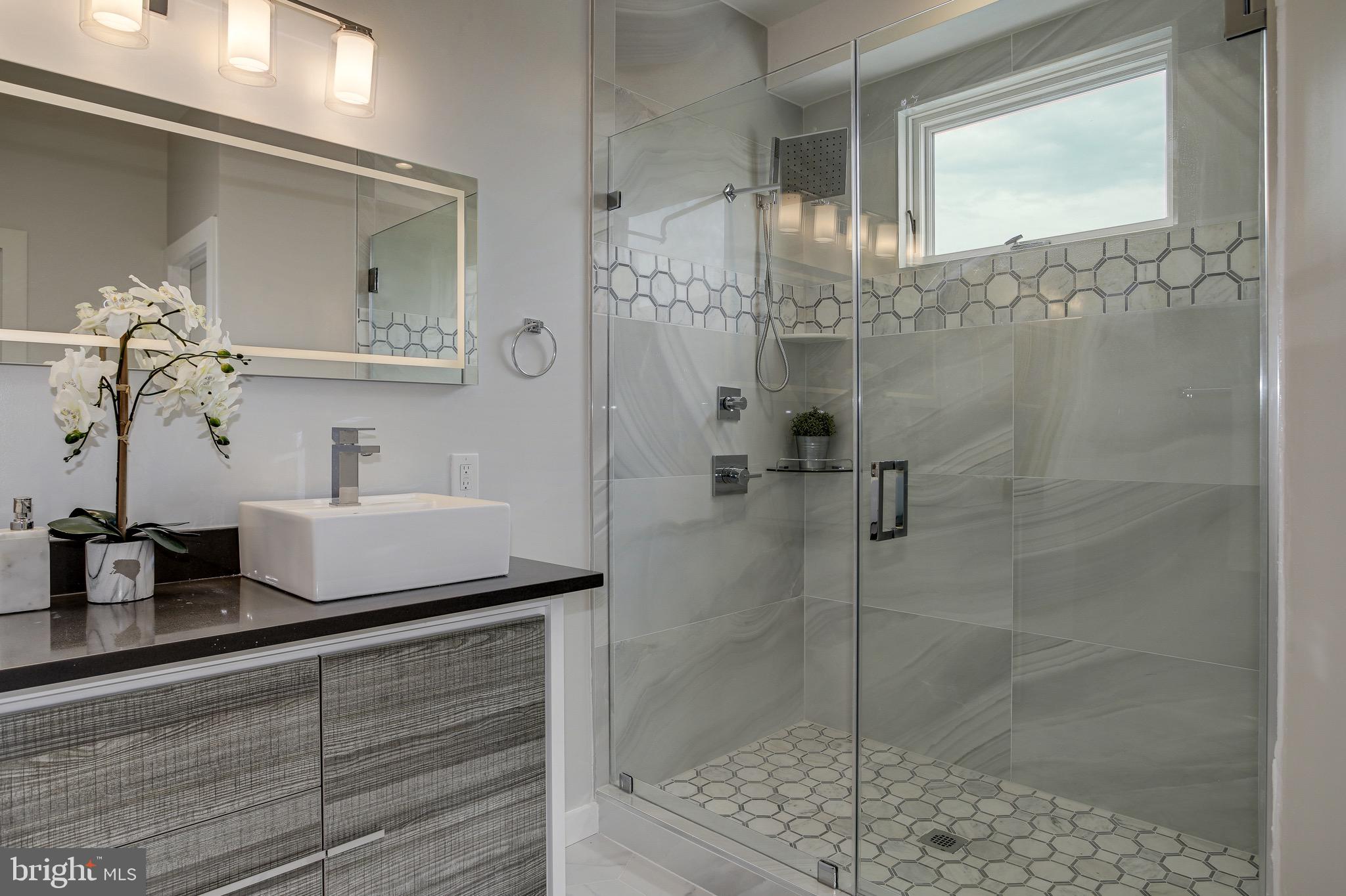 2429 Ontario Road Northwest, Unit 5 Washington, DC 20009 - Photo 14 of 23 Huge Primary Ba- not all shown, large floor space