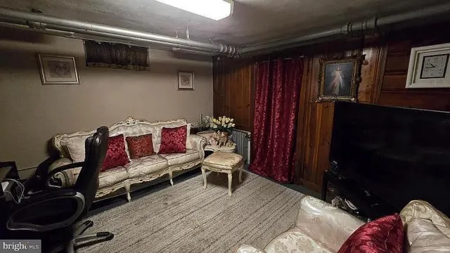 $370,000 | 121 East Summit Street, Mohnton, PA 19540