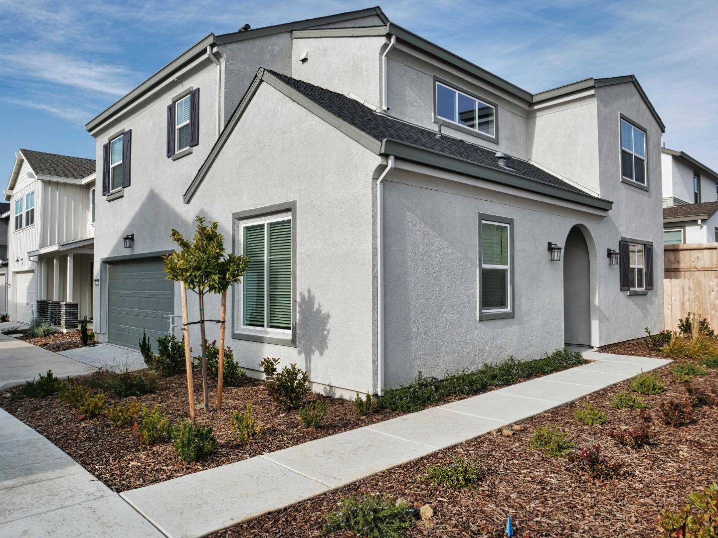 3200 Sunny Gate Lane, Folsom, CA 95630 Compass