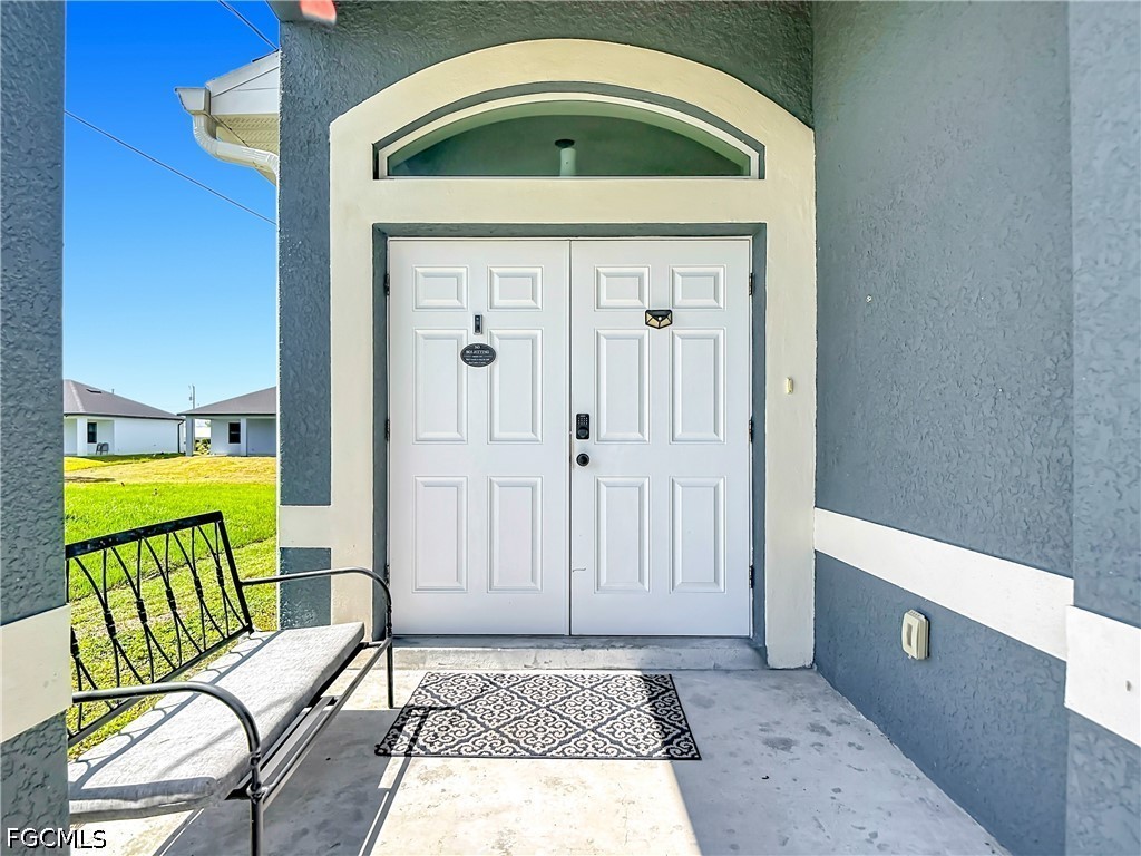 3907 11th Street Southwest Lehigh Acres, FL 33976 - Photo 4 of 43