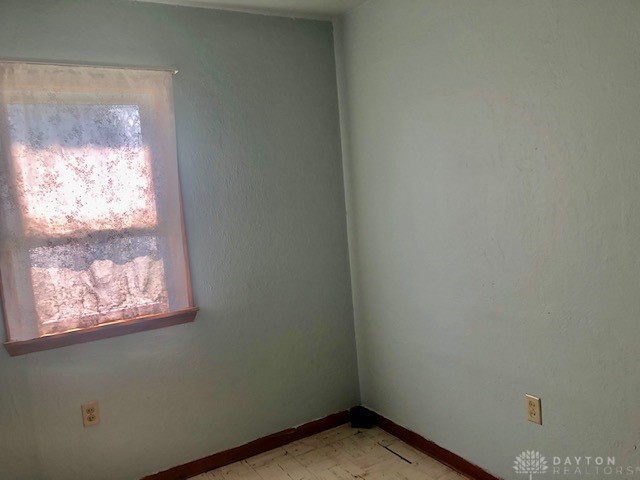 3316 Clearview Road Moraine, OH 45439 - Photo 10 of 24 Gallery Image 10