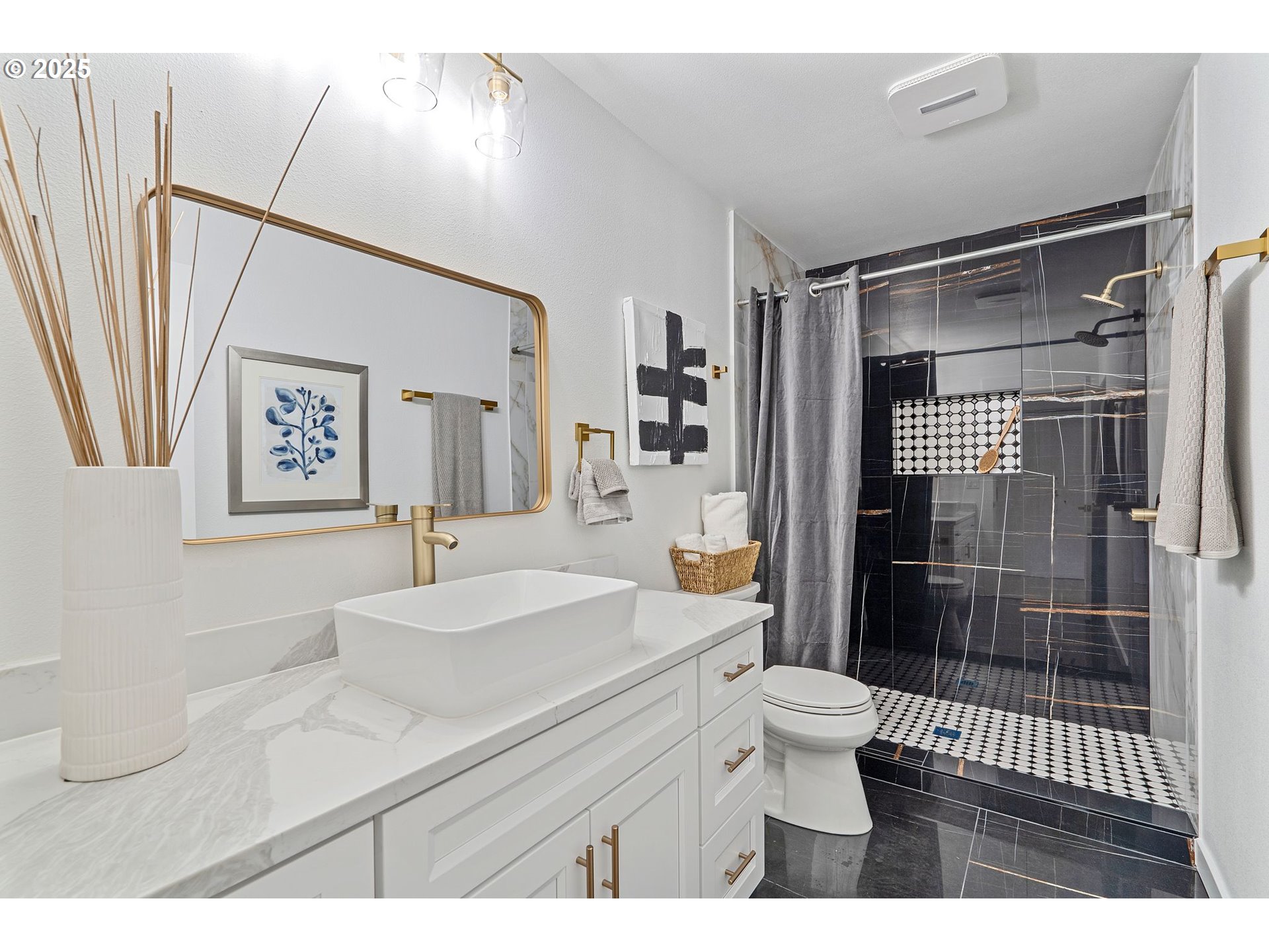 4175 Southwest Council Crest Drive Portland, OR 97239 - Photo 26 of 48