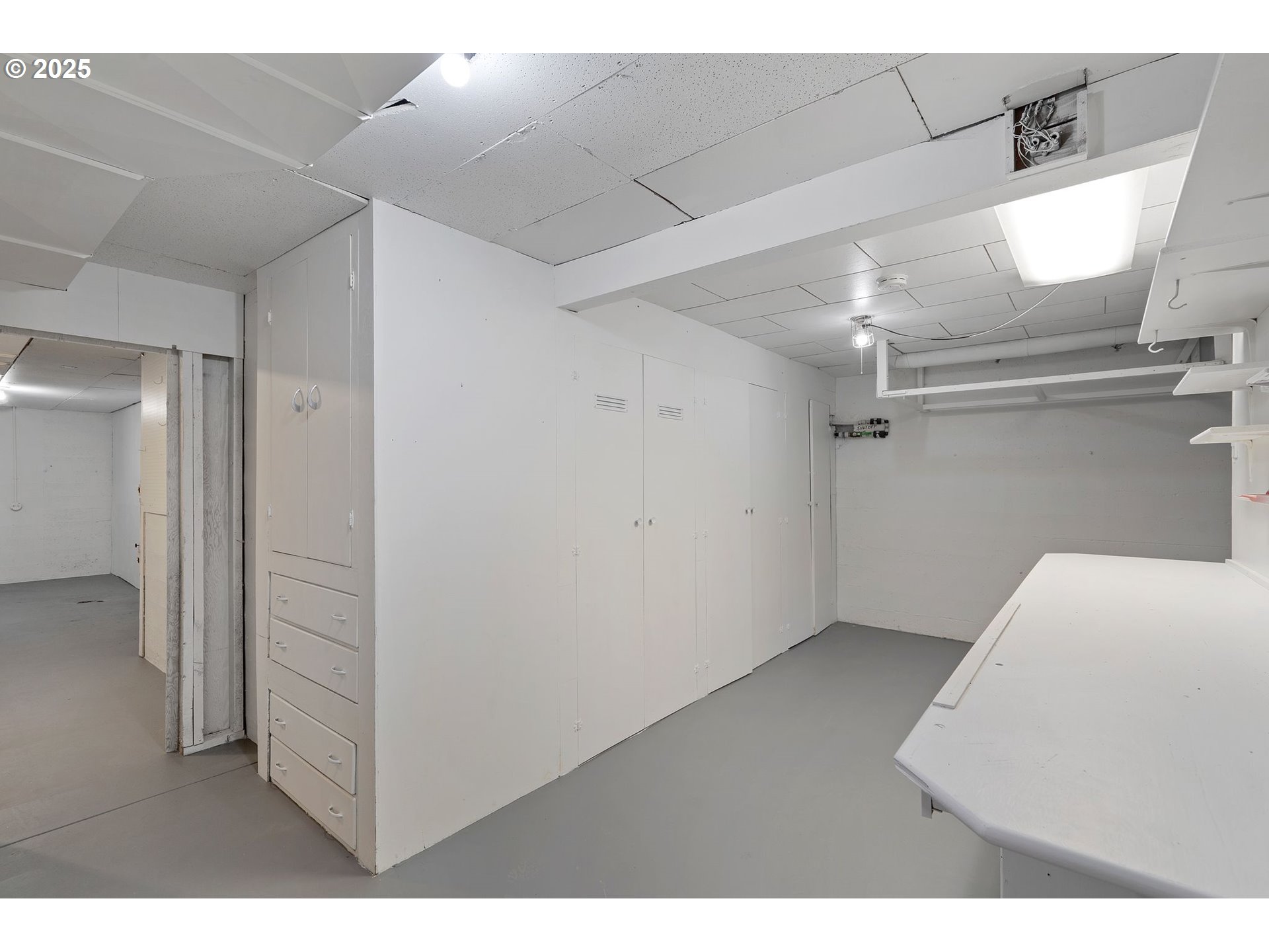 4175 Southwest Council Crest Drive Portland, OR 97239 - Photo 37 of 48