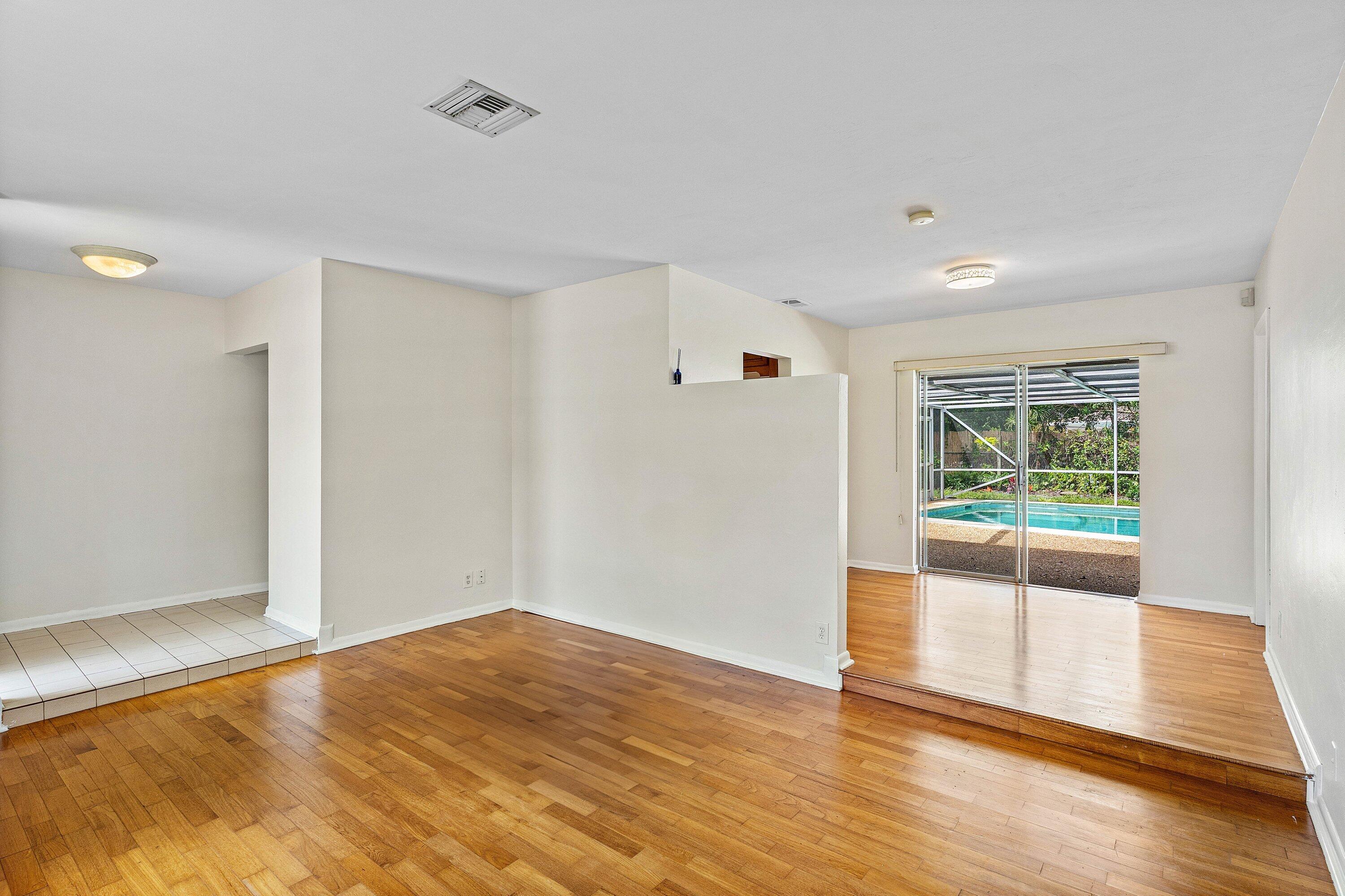 931 Northwest 9th Court Boca Raton, FL 33486 - Photo 13 of 30 Living room